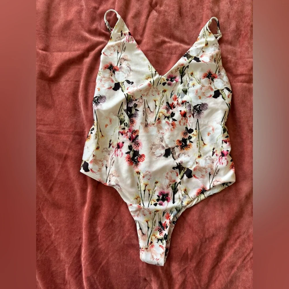 Beach Riot x Stone Cold Fox‎ One-Piece Floral Swimsuit Xs - Picture 2 of 7